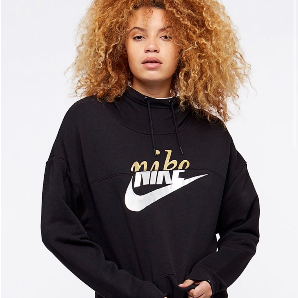Nike cropped hoodie